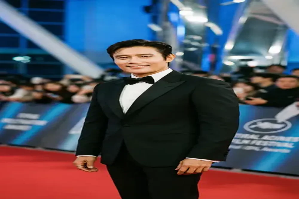 蜜芽合作国际男演员红毯照